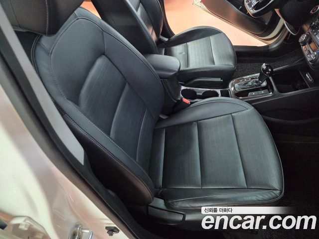 Kia K3 2016 — photo 18
