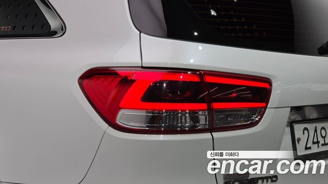 Kia Sorento 2015 — photo 9