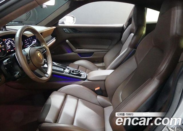 Porsche 911 2023 — photo 8