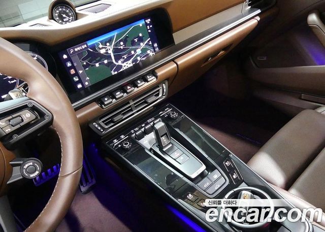 Porsche 911 2023 — photo 13