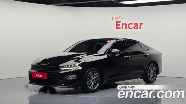 Kia K5 2023 — photo 1