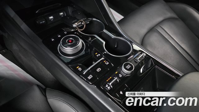 Kia K5 2023 — photo 9