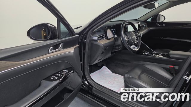 Kia K5 2023 — photo 10
