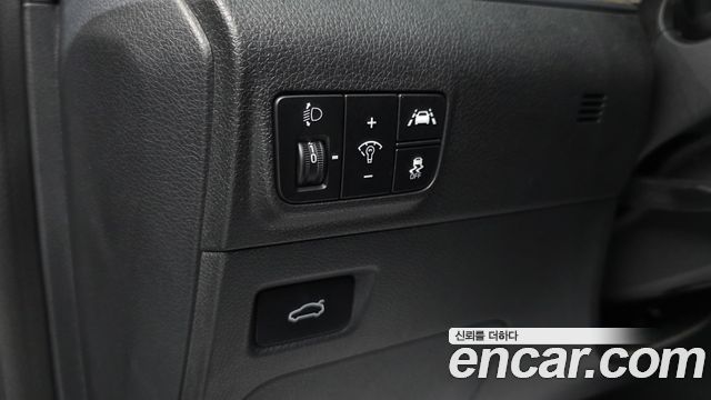 Kia K5 2023 — photo 15