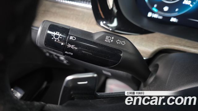Kia K5 2023 — photo 19