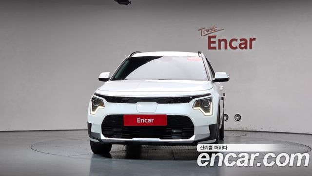 Kia Niro 2023 — photo 3