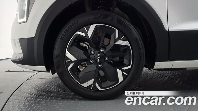 Kia Niro 2023 — photo 5
