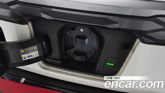 Kia Niro 2023 — photo 35