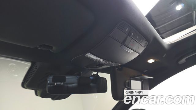 Mercedes-Benz CLS-Class 2023 — photo 28