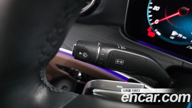 Mercedes-Benz E-Class 2023 — photo 34