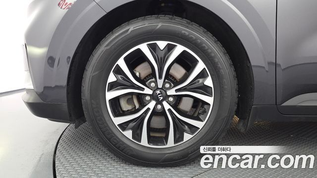 Kia Canival 2021 — photo 5