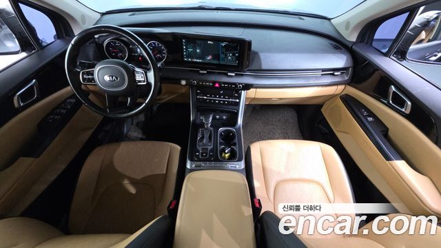 Kia Canival 2021 — photo 10