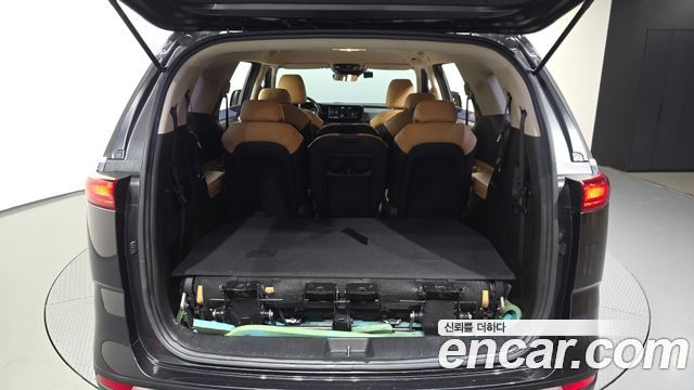 Kia Canival 2021 — photo 26