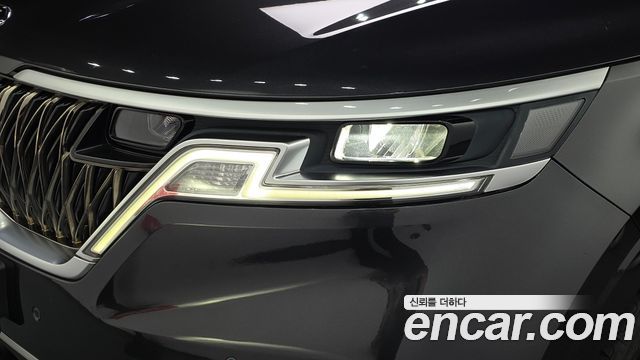 Kia Canival 2021 — photo 8