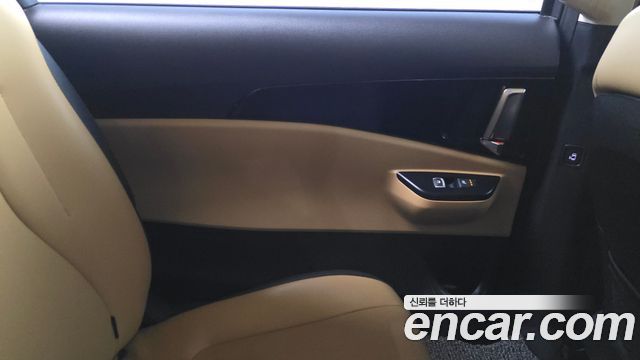 Kia Canival 2021 — photo 15