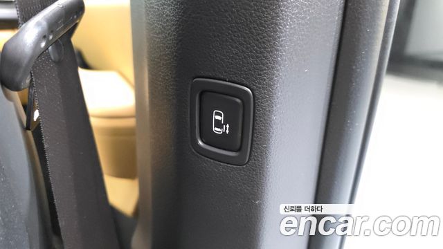 Kia Canival 2021 — photo 27
