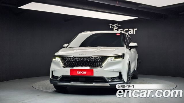 Kia Canival 2023 — photo 3