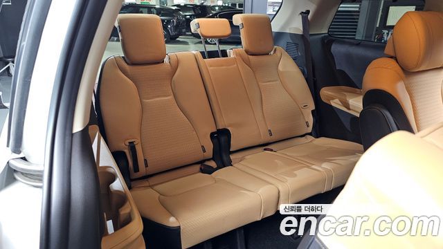 Kia Canival 2023 — photo 19