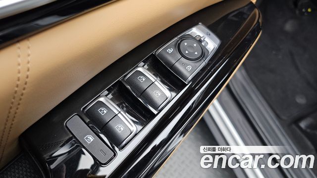 Kia Canival 2023 — photo 33