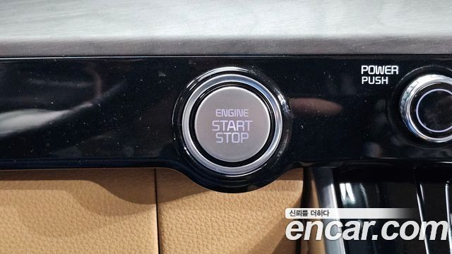 Kia Canival 2023 — photo 37