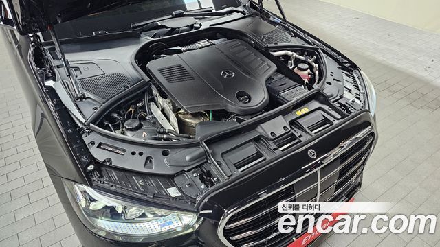 Mercedes-Benz S-Class 2026 — photo 6