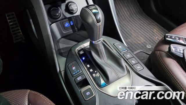 Hyundai Maxcruz 2017 — photo 12