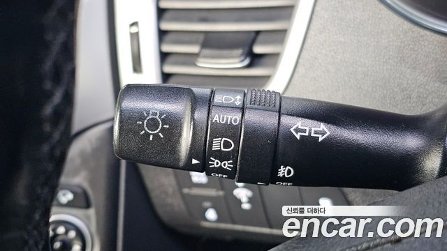 Hyundai AVANTE 2014 — photo 24