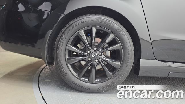 Kia Canival 2019 — photo 5