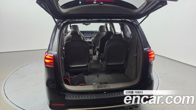 Kia Canival 2019 — photo 26