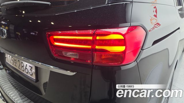 Kia Canival 2019 — photo 9