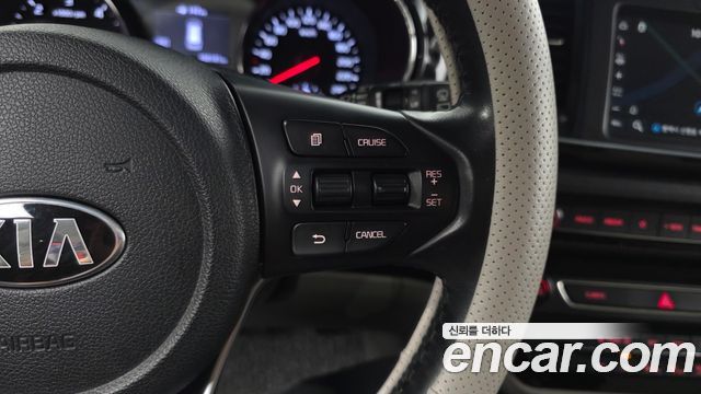 Kia Canival 2019 — photo 30