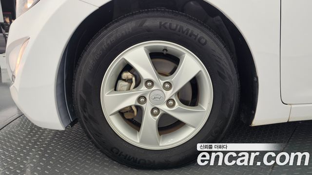 Hyundai AVANTE 2015 — photo 5