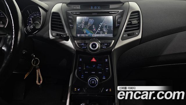 Hyundai AVANTE 2015 — photo 23