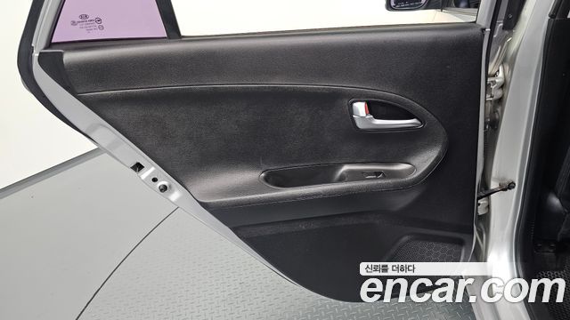 Kia morning 2014 — photo 15