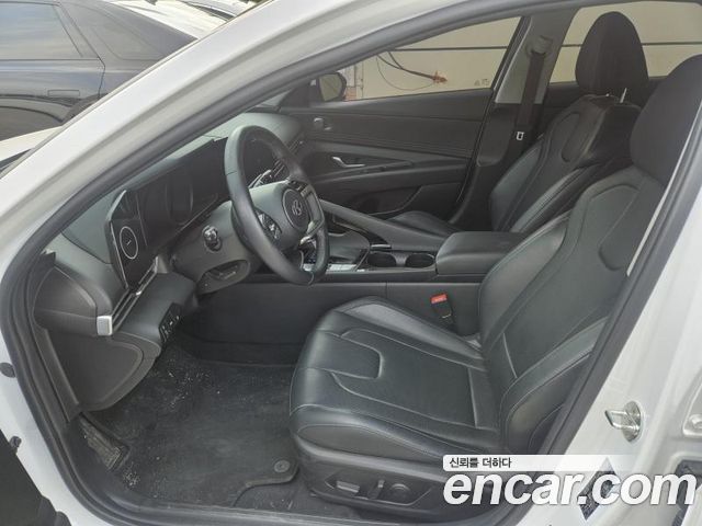 Hyundai AVANTE 2023 — photo 14