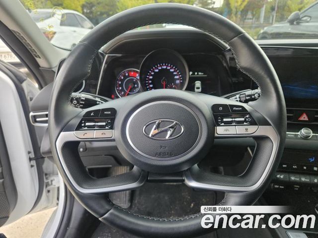 Hyundai AVANTE 2023 — photo 15