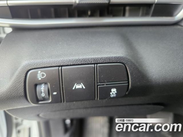 Hyundai AVANTE 2023 — photo 16