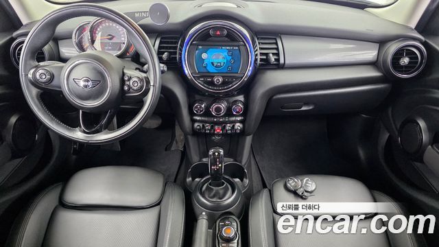 Mini Cooper 2019 — photo 10
