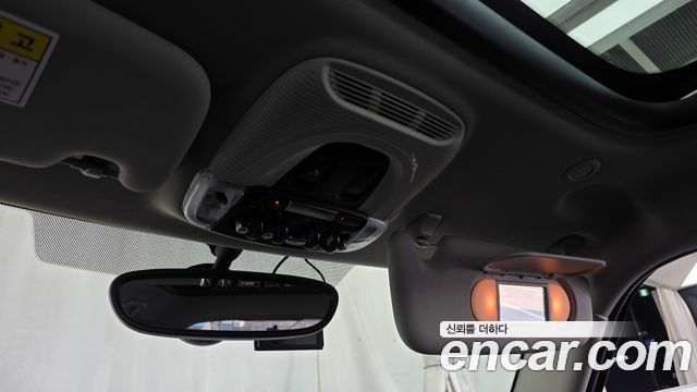 Mini Cooper 2019 — photo 23