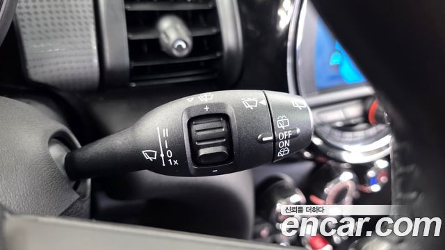 Mini Cooper 2019 — photo 29