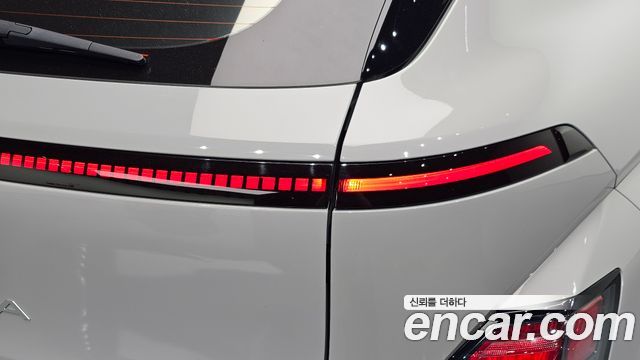Hyundai Kona 2025 — photo 9