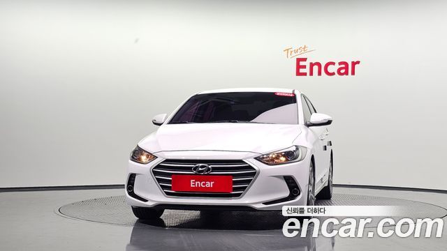Hyundai AVANTE 2018 — photo 3