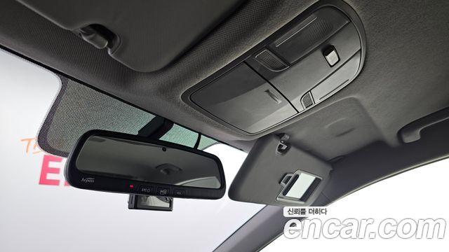 Hyundai AVANTE 2018 — photo 28