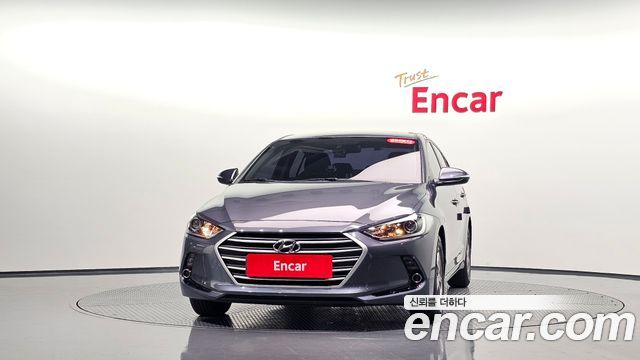 Hyundai AVANTE 2017 — photo 3