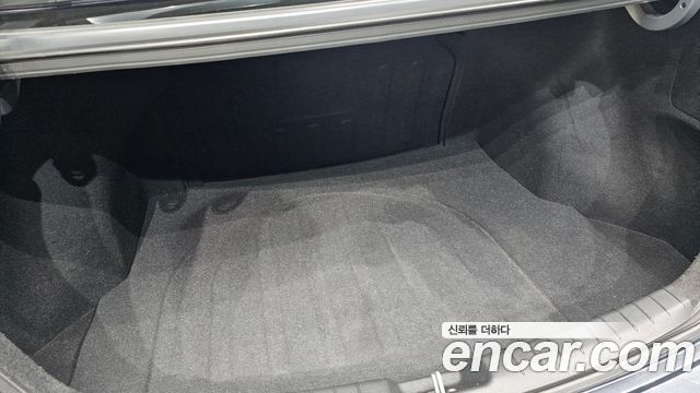 Hyundai AVANTE 2017 — photo 29