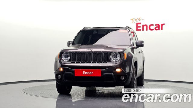 Jeep Renegade 2017 — photo 3