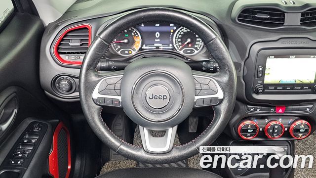 Jeep Renegade 2017 — photo 21