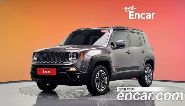Jeep Renegade 2017 — photo 1