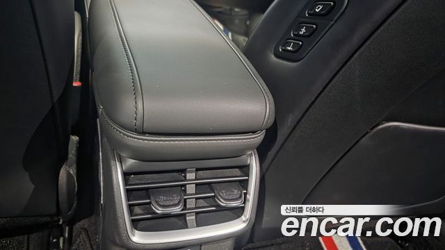 Hyundai Grandeur 2023 — photo 18