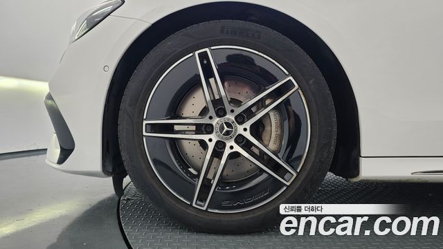 Mercedes-Benz E-Class 2024 — photo 5